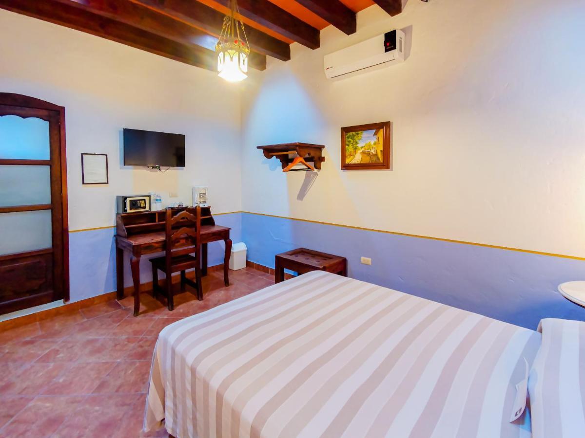 Meson Del Alferez Xalapa Hotel Bagian luar foto
