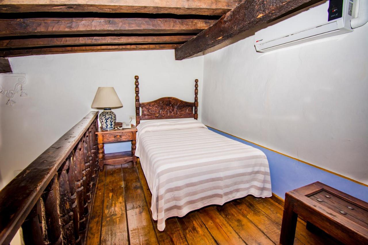 Meson Del Alferez Xalapa Hotel Bagian luar foto
