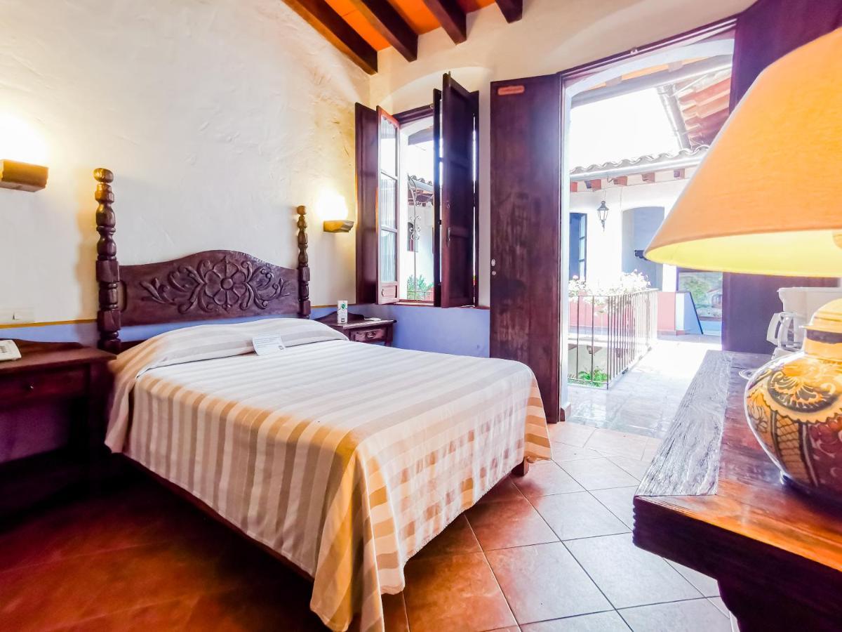 Meson Del Alferez Xalapa Hotel Bagian luar foto